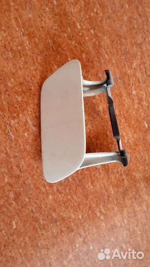 Крышка форсунки правая Mercedes GLA X156