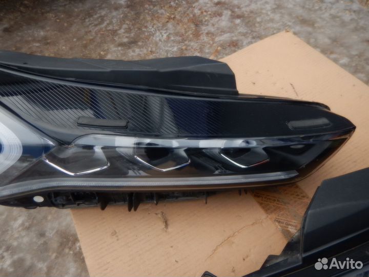 Фара левая правая Kia K5 оригинал