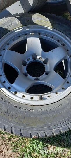 Continental Vanco 235/65 R16