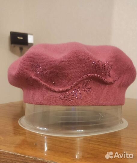 Береты женские разные