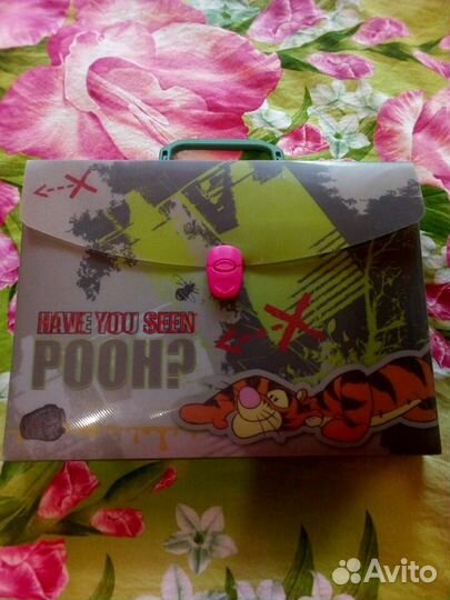 Портфель пластиковый и сумка