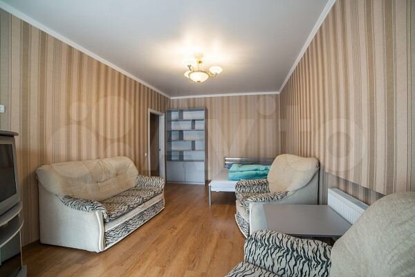 Комната 14 м² в 4-к., 16/17 эт.