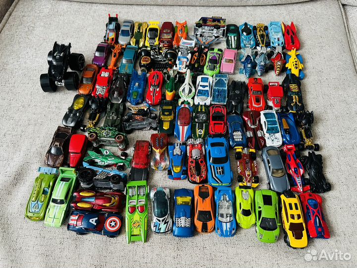 Hot wheels машинки