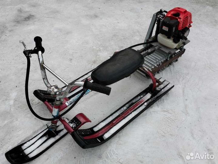 Детский снегокат с мотором