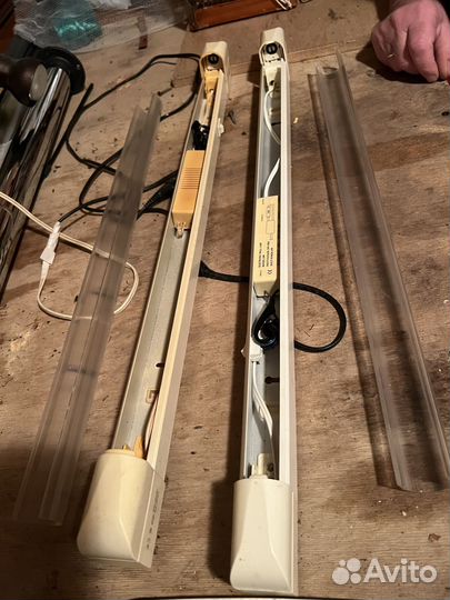 2 лампы camelion FT8-18W/BIO бу