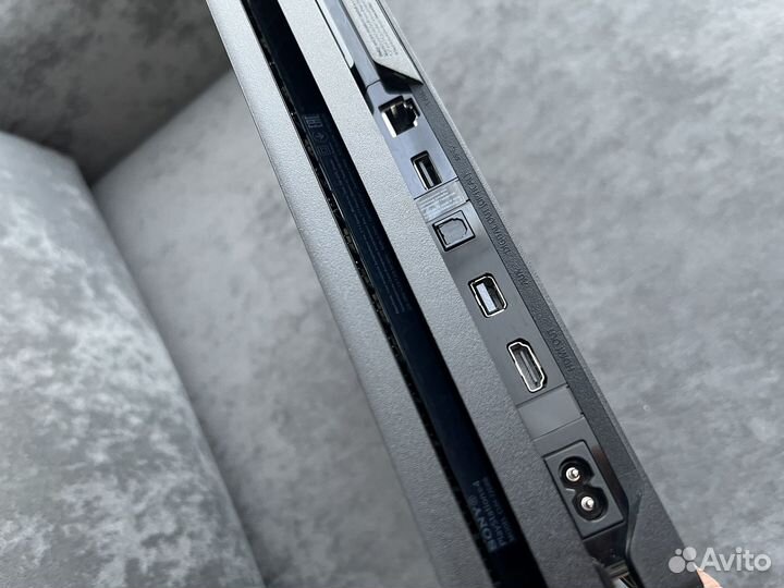 Sony PS 4 Pro 1tb 4K