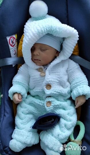 Плюшевый комбинезон для малыша