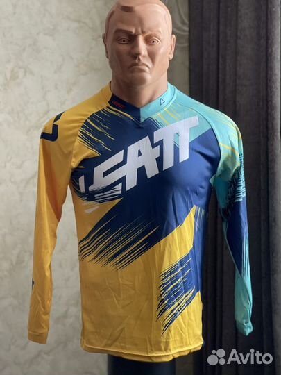 Несколько джерси для мото и велоспорта