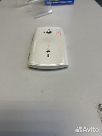 Sony Ericsson Live with Walkman (WT19i)