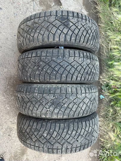 Nitto Therma Spike 225/65 R17