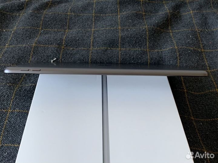 Планшет apple iPad 7 32 гб