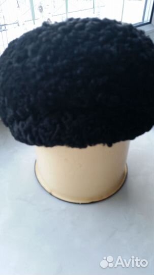 Шапки женские (норка, чернобурая лиса, каракуль)