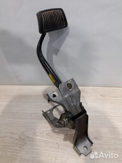 Педаль тормоза Kia RIO 3