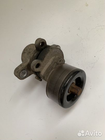 Натяжитель приводного ремня teana j32