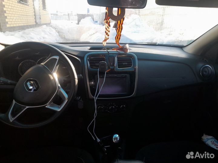 Renault Logan Stepway 1.6 МТ, 2020, 155 000 км