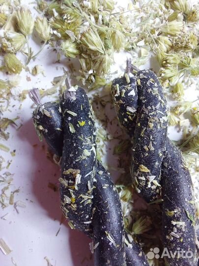 Свечи восковые. Мыс