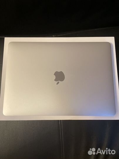 Macbook pro 13 2020 m1