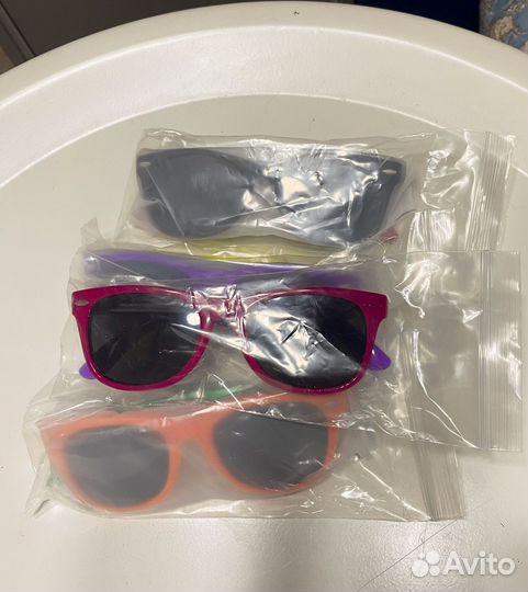 Очки солнцезащитные детские новые цена за 4 шт