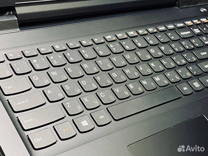 Ноутбук Lenovo 7000 i5-7300HQ/GTX1050 (80WB0004CD)