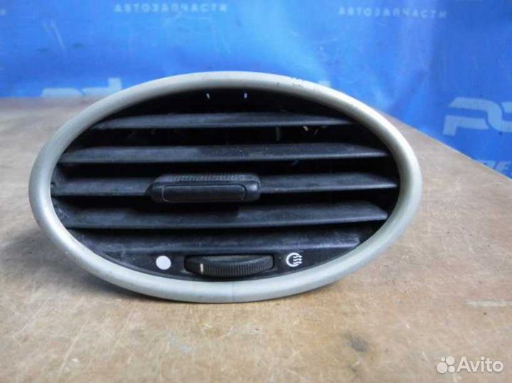 Дефлектор воздушный Ford Focus 2