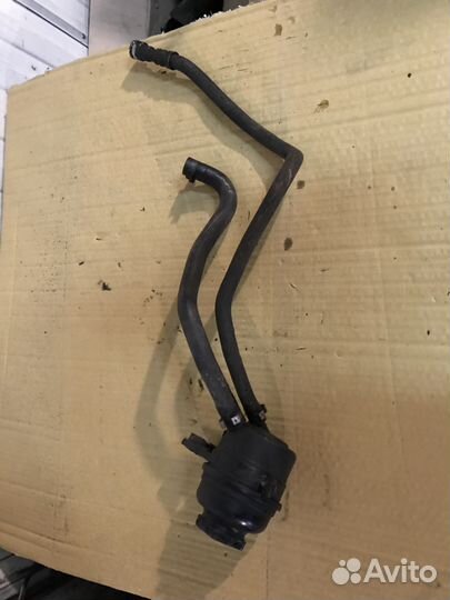 Бачок гура BMW Бмв -3 (е90)