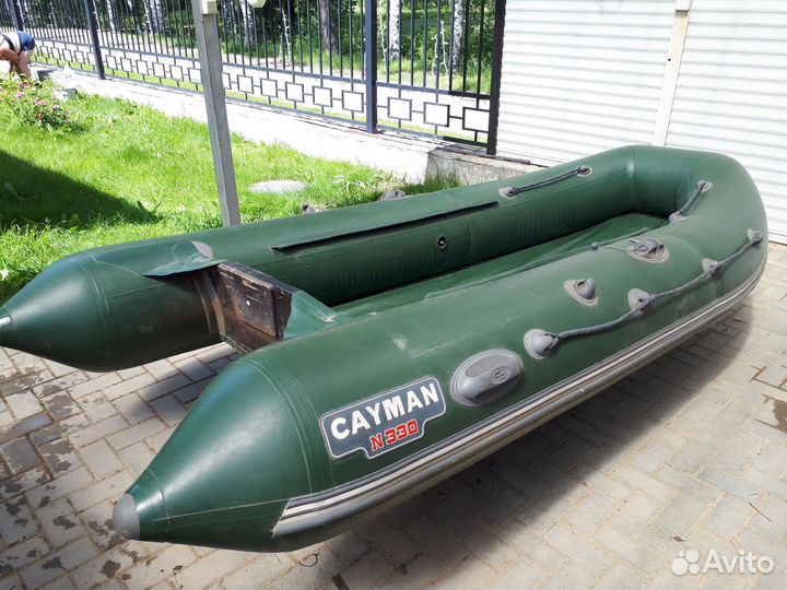 Надувная лодка кайман 330
