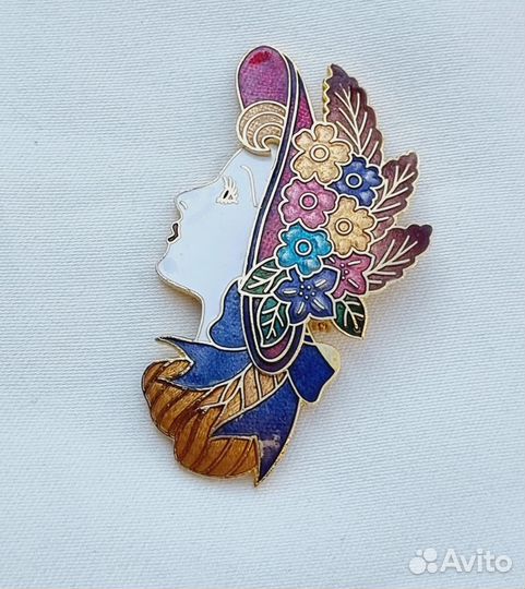 Брошь, дама, клуазоне, Англия, 171э