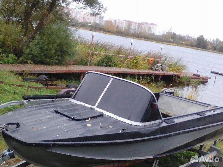 Моторная лодка Казанка 5М4