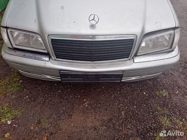 Бампер на mercedes W202