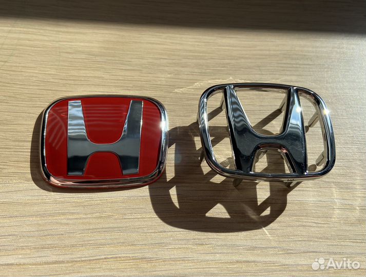 Эмблема в руль honda