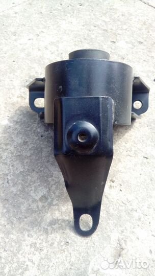 Подушка двс sprinter carib