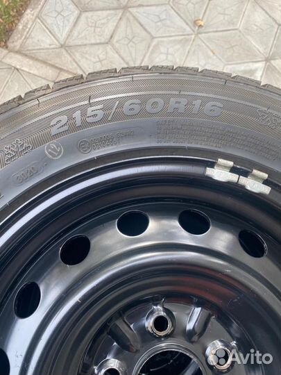 Douglas Performance 215/60 R16