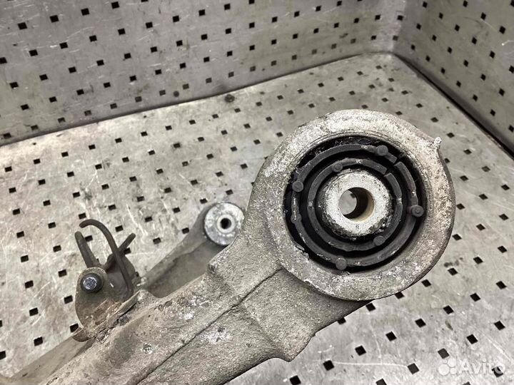 Рычаг задний левый Volkswagen Phaeton