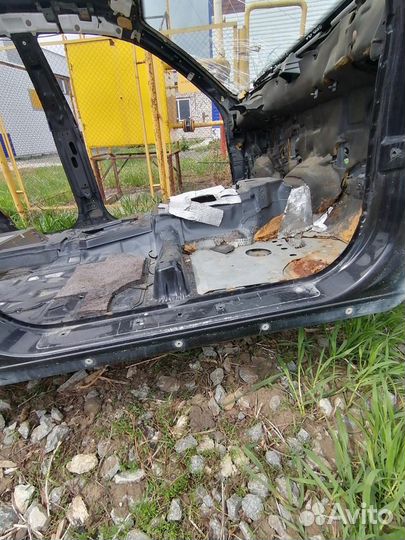 Стойка центральная правая Great Wall H2 2005-2010