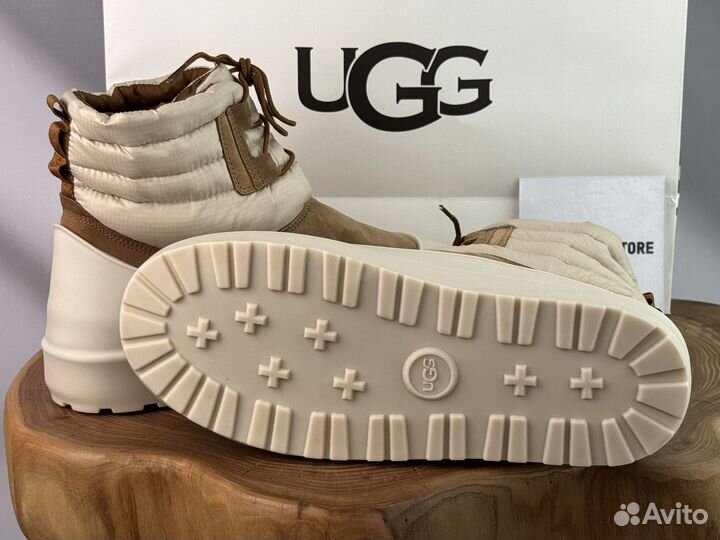 Ботинки Ugg Classic Mini Lace-Up Whitecap