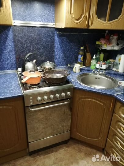 Кухонный гарнитур угловой бу для маленькой кухни