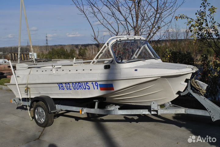 Моторное судно