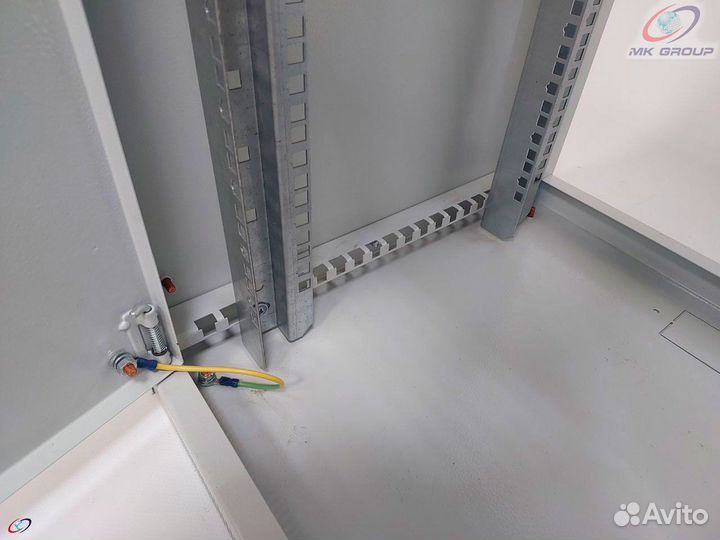 Шкаф телекоммуникационный