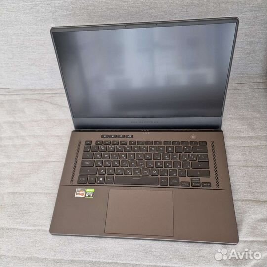 Мощный игровой ноутбук Asus ROG Zephyrus G15