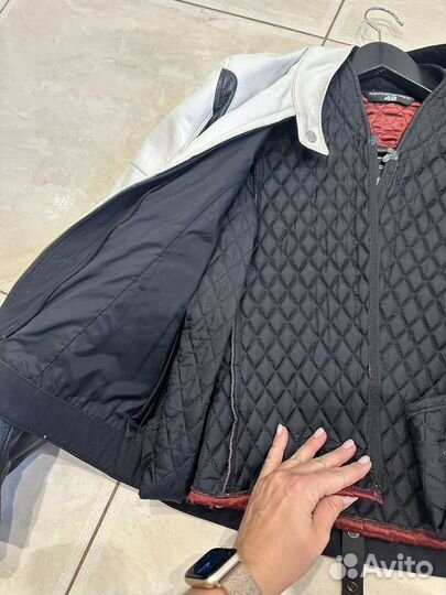 Мото куртка кожаная женская