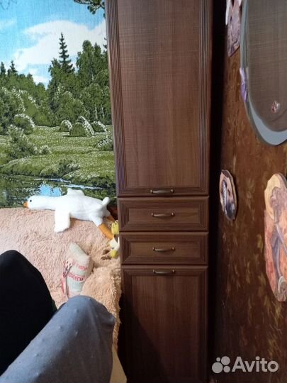 Шкаф пенал новый