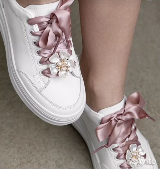 Украшения для обуви