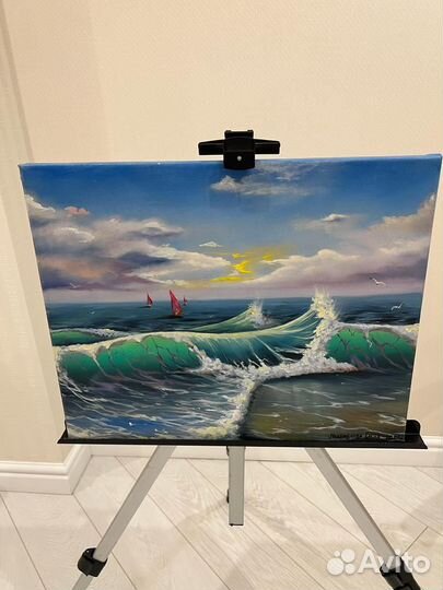 Картина на мольберте