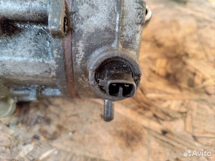 Компрессор кондиционера на запчасти Opel Corsa d