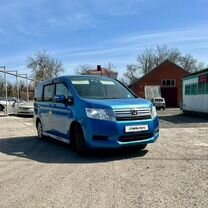 Honda Stepwgn 2.0 CVT, 2010, 194 000 км, с пробегом, цена 650 000 руб.