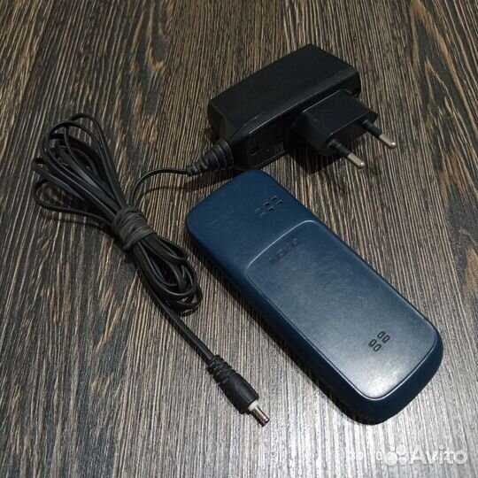 Nokia 100