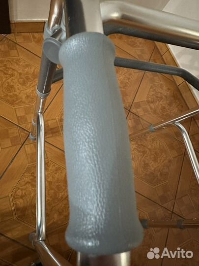 Ходунки шагающие, костыли подлокотные