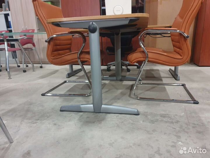 Компьютерные столы Ahrend