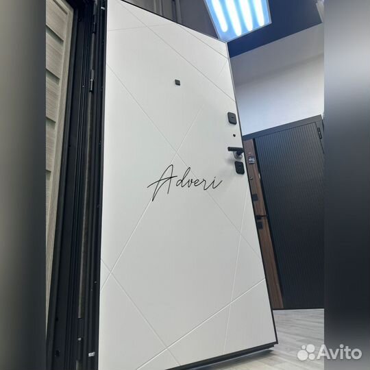 Дверь входная металлическая новая