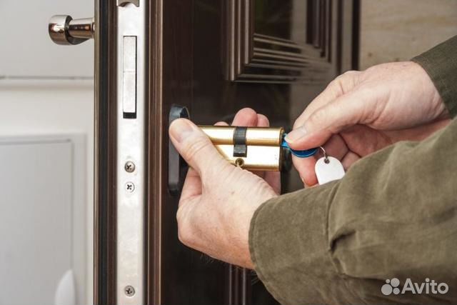 Вскрытие, ремонт, замена, установка дверных замков
